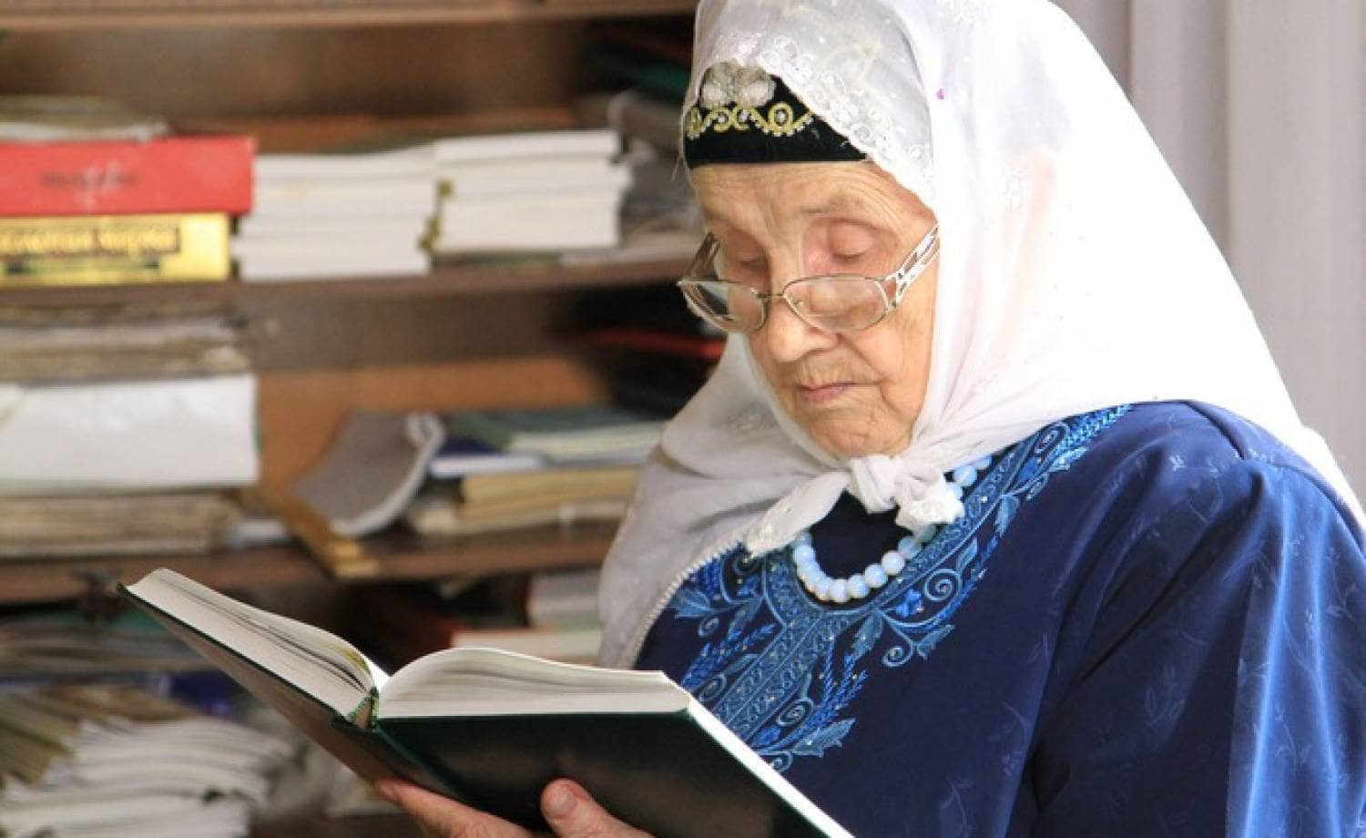 Абыстай